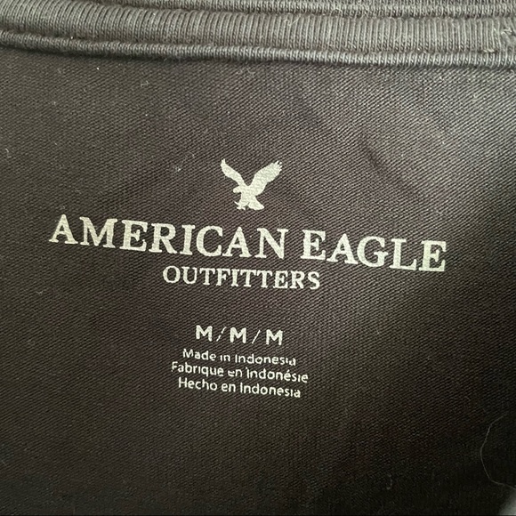 4 American Eagle shirt bundle - Picture 3 of 12